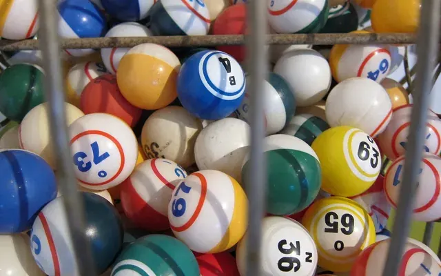 Bingo & lottery table